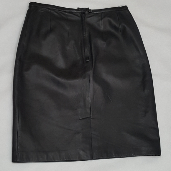Mix-it Black Leather Skirt - Picture 2 of 5